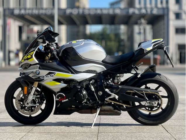 Carena Moto BMW S1000RR 2023-2024 - Argento Giallo Fibra di Carbonio