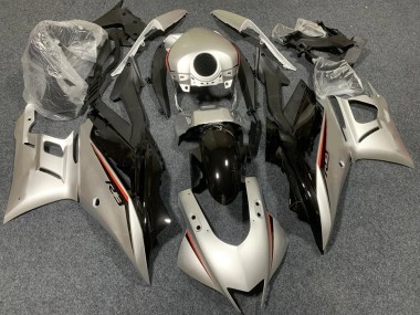 Carena Moto Yamaha YZF R3/R25 2022-2024 - Oro Chiaro Nero Lucido Sconto