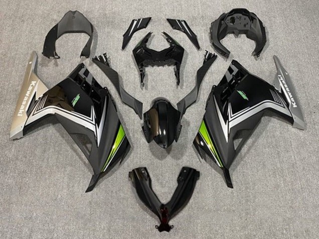 Carena Moto Kawasaki EX300 2013-2024 - Nero Lucido Nero Opaco Argento Verde